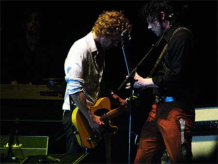 raconteurs.jpg