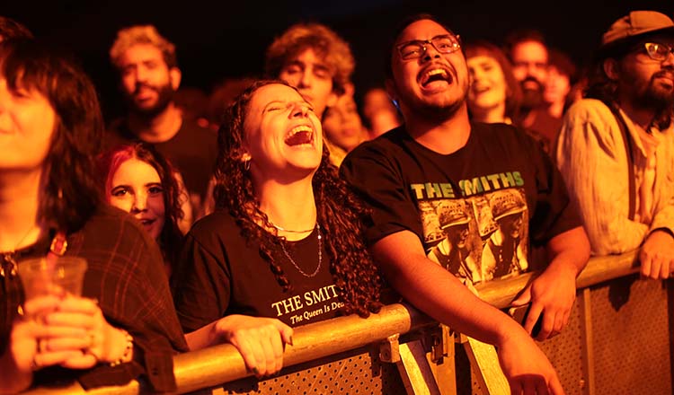 C6 Fest Rio 2023 – Noite 3: Os limites do rock foram testados e o Black  Country, New Road fez o melhor show do sábado – SCREAM & YELL